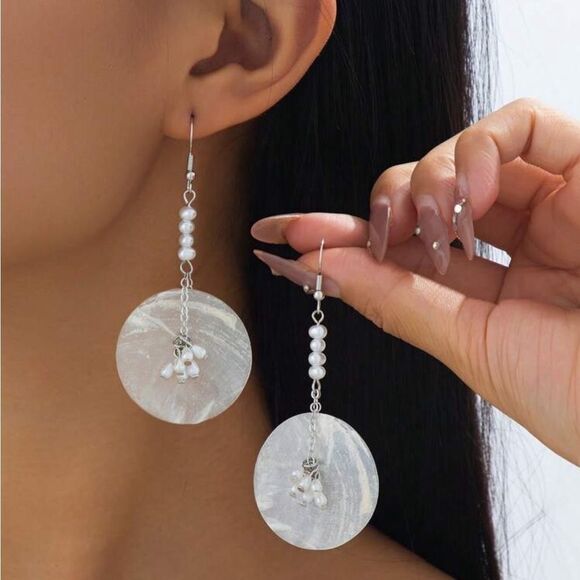 Chic Silver and White Pearl Drop Earrings M545 - Picture 2 of 3